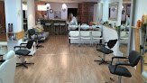 Blanco Estilistas Salón De Peluquería En Castelldefels
